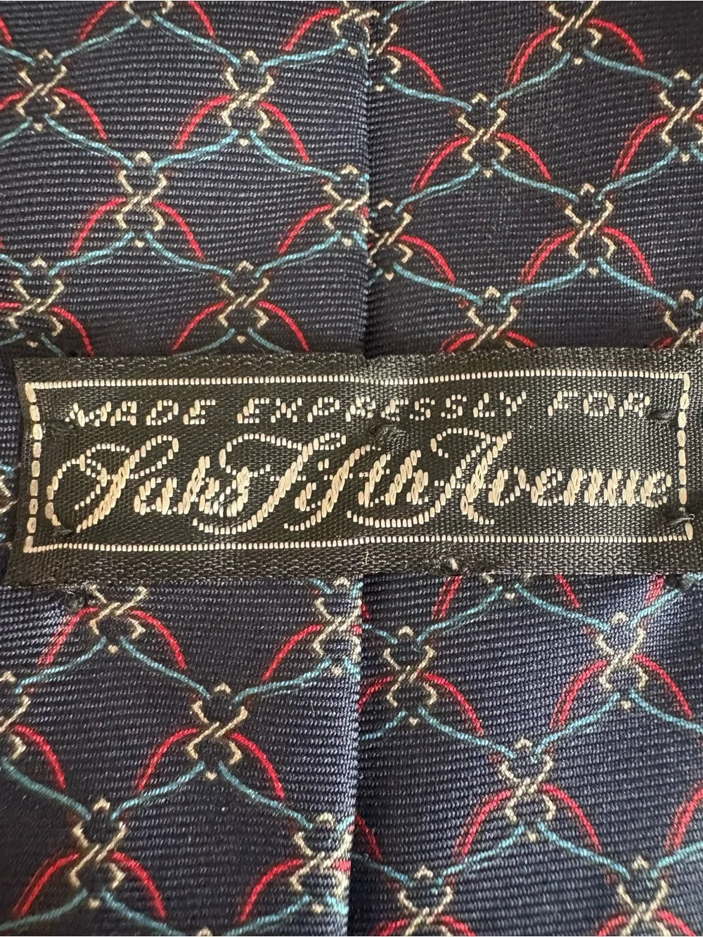 Saks Fifth Avenue Men’s Silk Tie Navy Red Geometric Made in USA